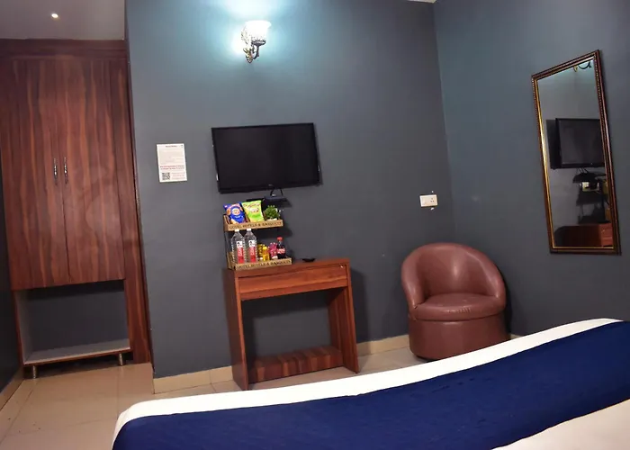 Qotel Comfort Church House Rohini Sector 15